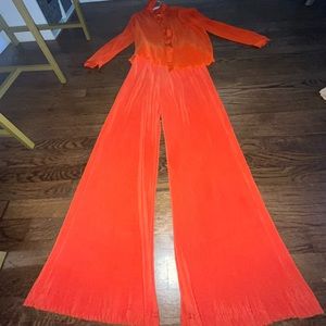 New Pretty Little thing Botton up top and high wasted wide leg pant. Size 4